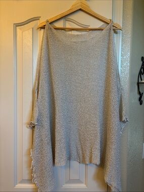 Light Silver Knit Poncho